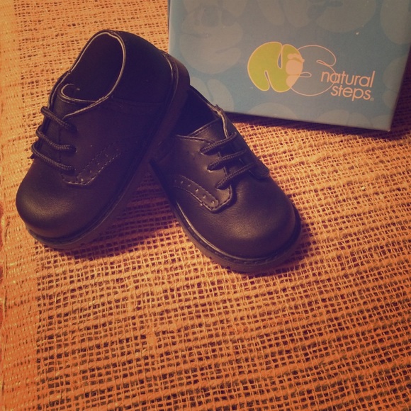 Natural Steps toddler size 4 clay black shoe