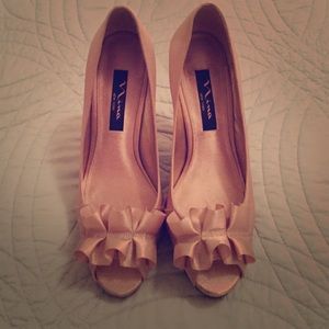Preowned Nina shoes 7.5