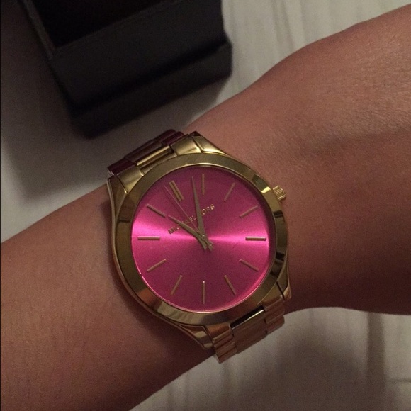 🚫SOLD🚫Slim Runway Hot Pink Gold Michael - Picture 2 of 3