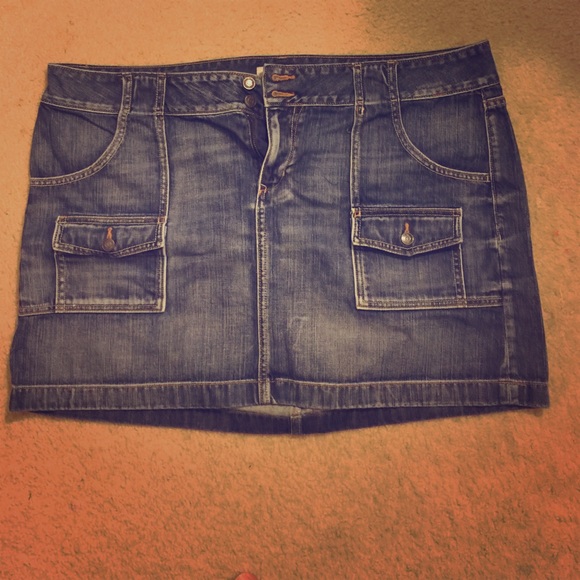 Old navy denim pocket skirt