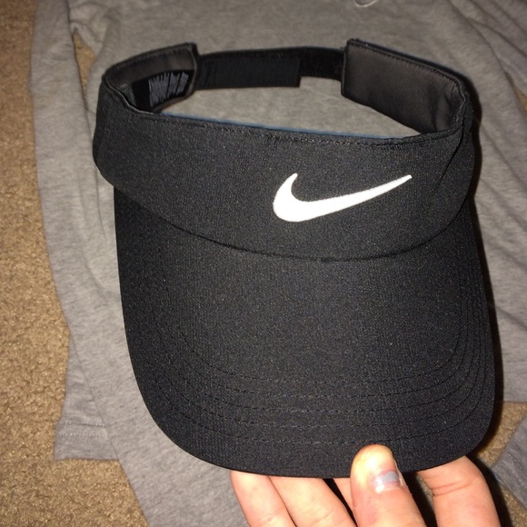 women's Nike golf visor hat