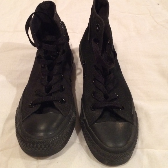 All Black hightop Converse