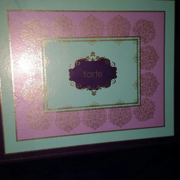 Tarte- Away Oui Go-LIMITED EDITION