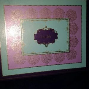 Tarte- Away Oui Go-LIMITED EDITION