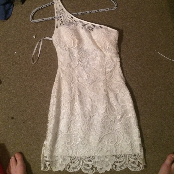 White lace dress