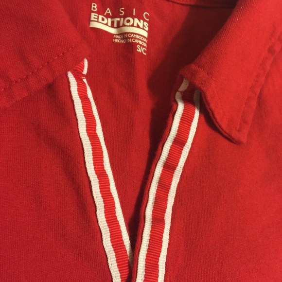 Red V-Neck Top - Picture 3 of 3