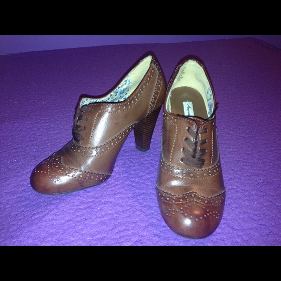 Brown, Oxford, Faux leather Heels - Picture 1 of 4