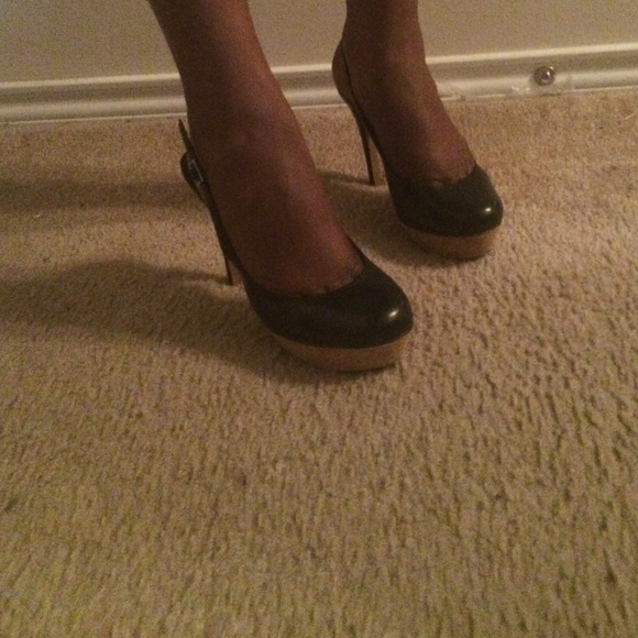 Jessica Simpson Black Sling Back heels - Picture 4 of 4