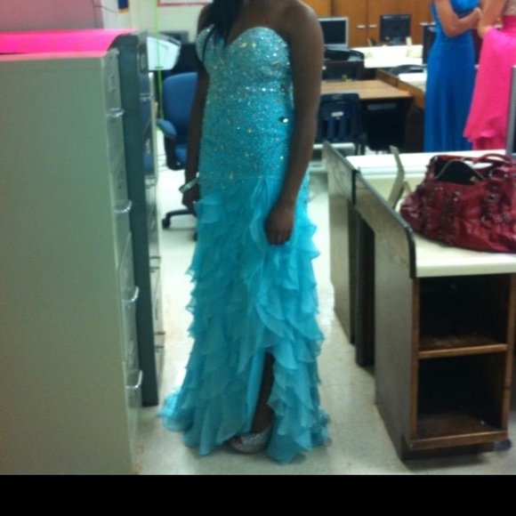 Terani couture dress - Picture 2 of 5