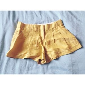 Cartonnier Anthropologie Yellow Shorts
