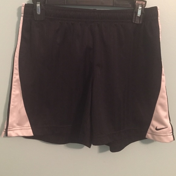 Black and White Nike shorts - Picture 1 of 2