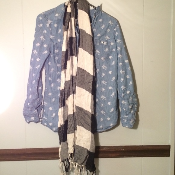 Bundle! Jean button up and scarf - Picture 1 of 4
