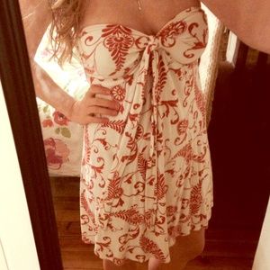 Pretty floral print strapless dress