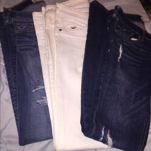 ONLY 1 LEFT! Sz 3 LONG Hollister jeans