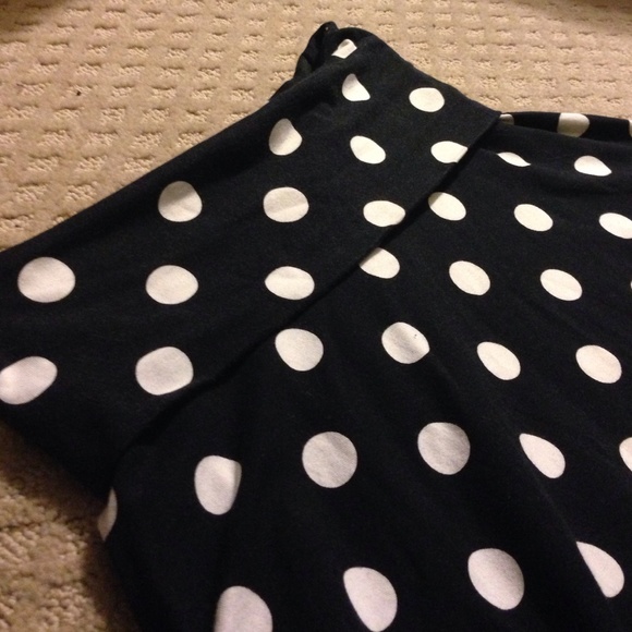 Black white polka dot skirt - Picture 2 of 4