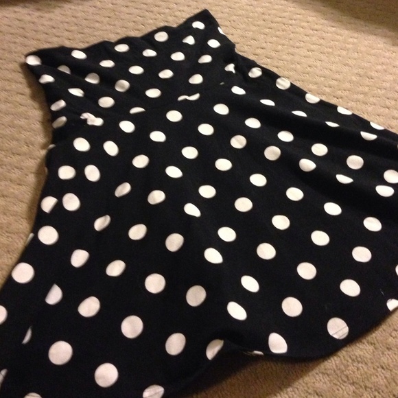 Black white polka dot skirt - Picture 3 of 4