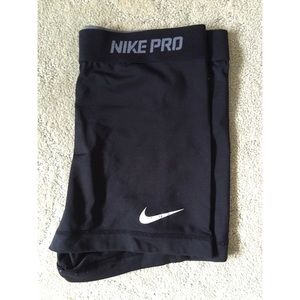 Women Nike Pros