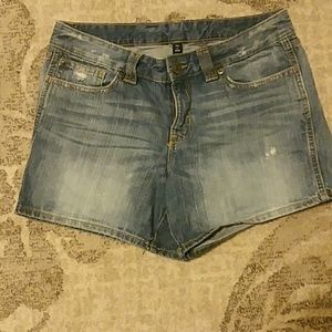 Gap shorts