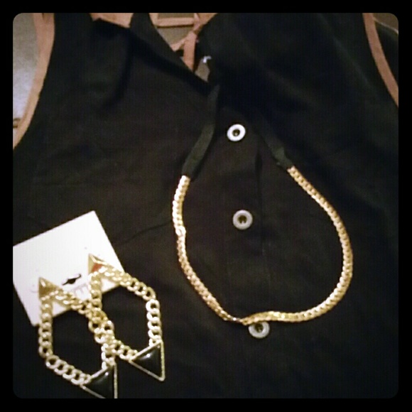 Bundle earings and necklace