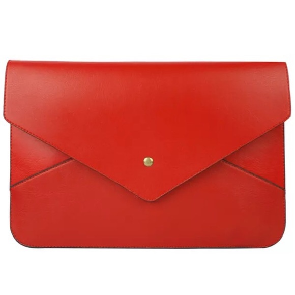 STUNNING RED CLUTCH