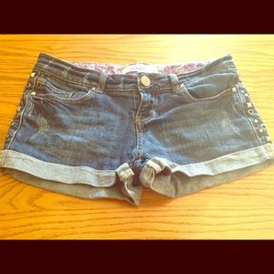Studded cuffed shorts!