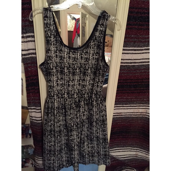 !! Brand new!! Adorable black and white dress