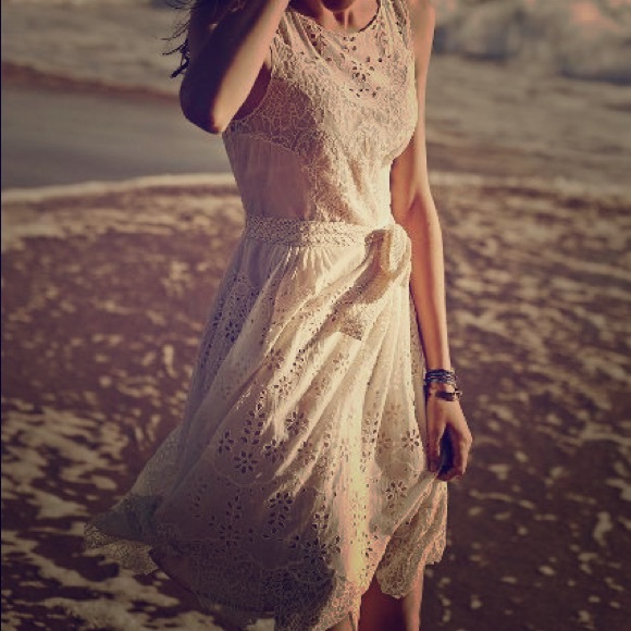 anthropologie gorgeous vintage lace dress size 4