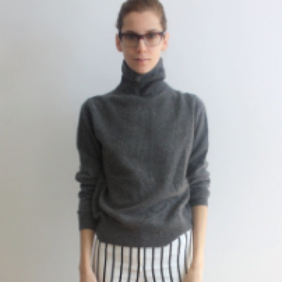 ✨ Cashmere Turtleneck Sweater ✨