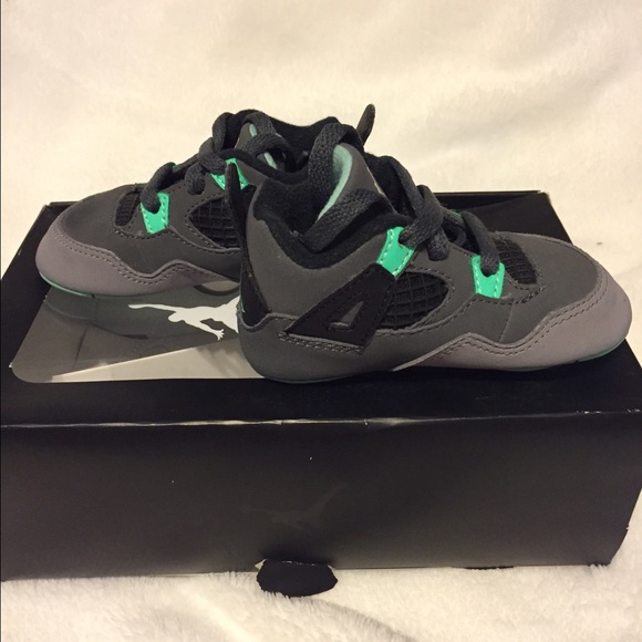 Jordan Shoes Jordan Retro 4 Size 4c Poshmark