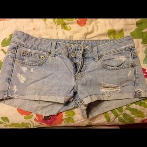 American eagle distressed denim shorts