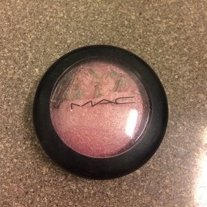 MAC mineralize eye shadow