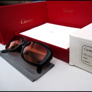 🚺 Cartier sunglasses