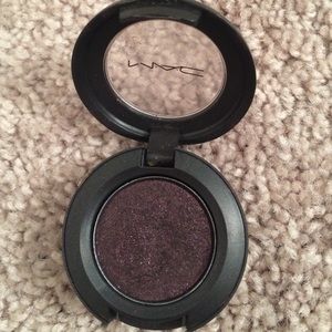 Mac eye shadow