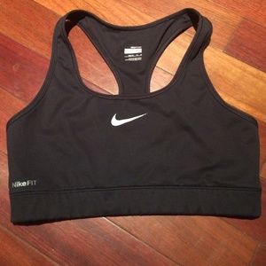 Sports bra