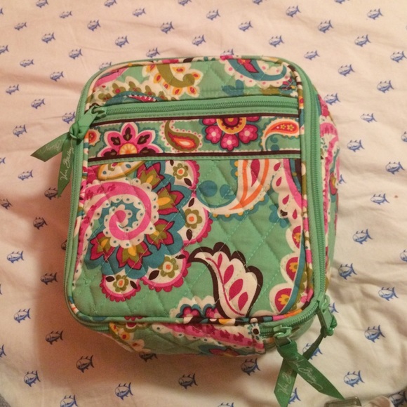Vera Bradley lunch box never used