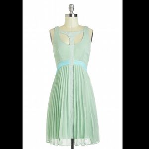 Modcloth What A Compli-mint dress size S