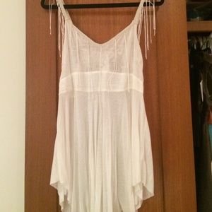 Free People white flowy tank top