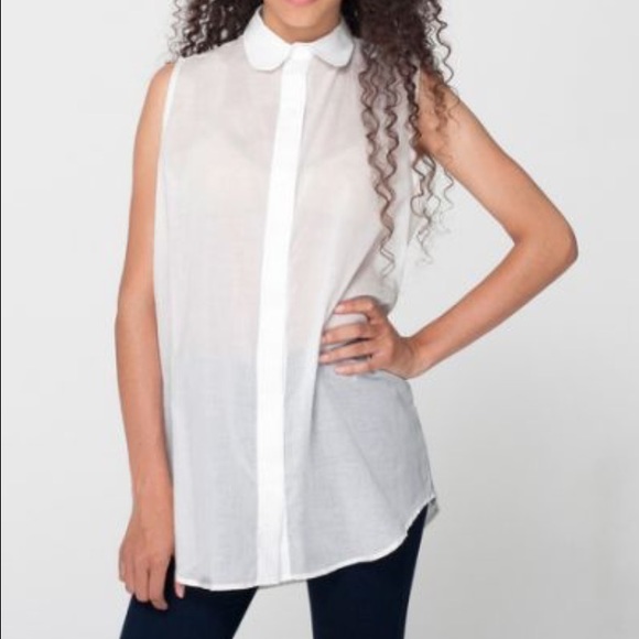 Sleeveless Lawn Button-Up