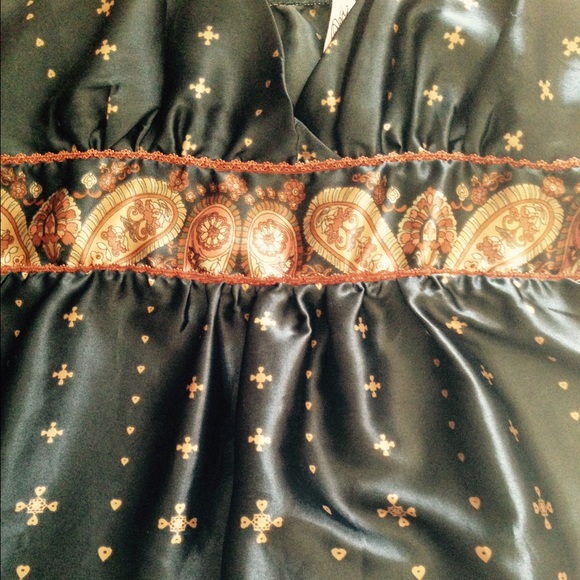 Exquisite material and pattern! - Picture 3 of 4