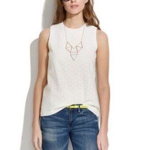 Eyelet Tank