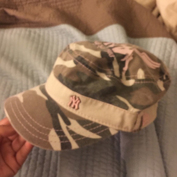 Camo Yankees baseball hat