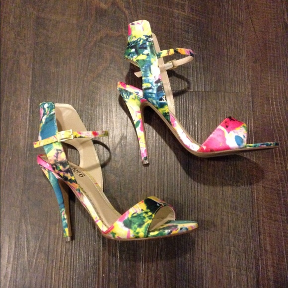 Multi colored stiletto - Picture 2 of 4