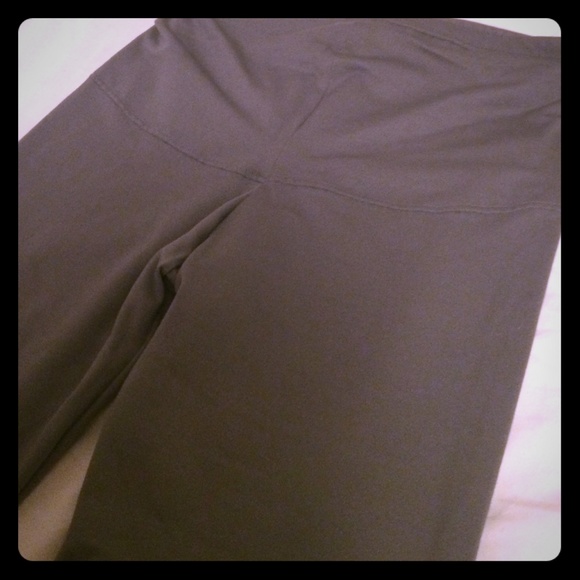 Gray Capri athletic pants