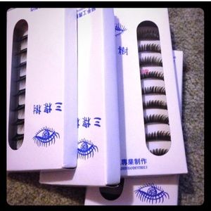 4 boxes of false lashes bundle