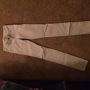 hollister pants needs to go..