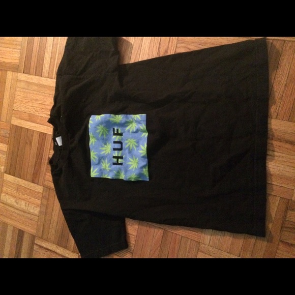 HUF t shirt