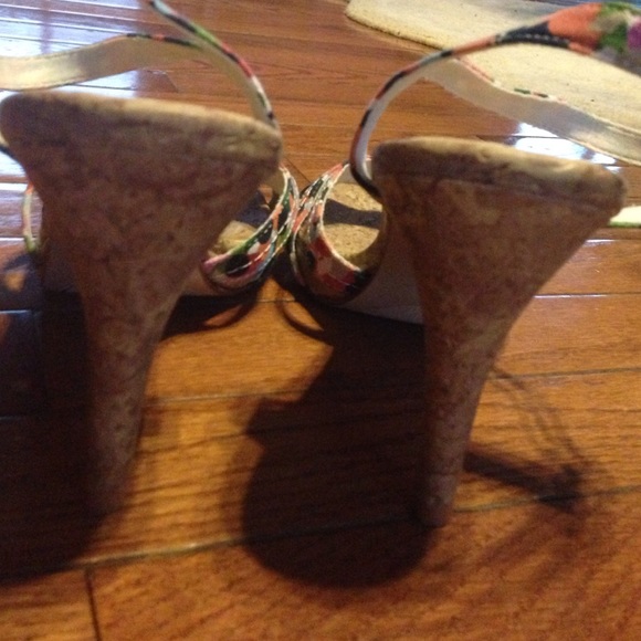 Colorful cork strappy sandals - Picture 3 of 4