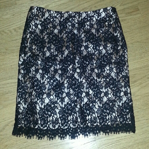 Banana Republic Dresses & Skirts - Super Sexy skirt