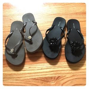 Black and brown old navy flip flops