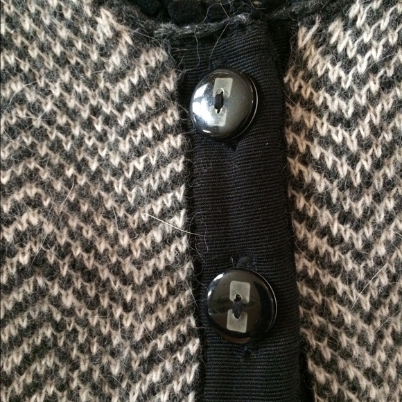 Anthropologie Sweater - Picture 2 of 3